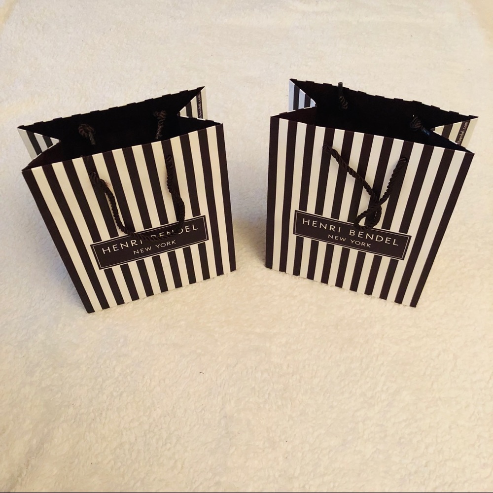 Henri Bendel set of 2 shopping bags